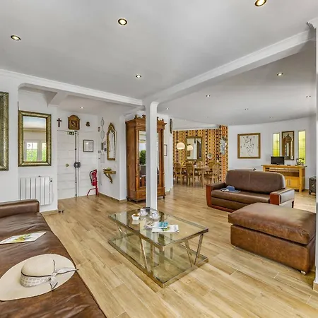 Medicis By * アルブフェイラ